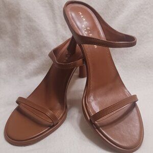 Brand New Excellent Condition No Box Marc Fisher LTD Women's Alonde Brown Sandal